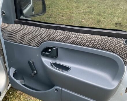 Серый Рено Кенгу, объемом двигателя 1.9 л и пробегом 400 тыс. км за 1650 $, фото 6 на Automoto.ua