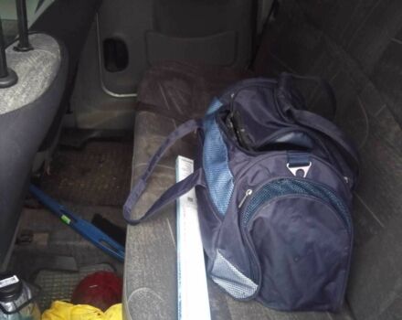 Серый Рено Кенгу, объемом двигателя 1.4 л и пробегом 356 тыс. км за 3000 $, фото 4 на Automoto.ua