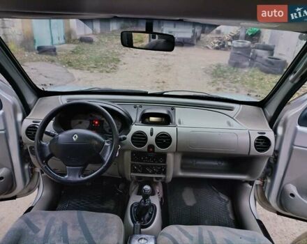 Серый Рено Кенгу, объемом двигателя 1.5 л и пробегом 246 тыс. км за 3350 $, фото 41 на Automoto.ua