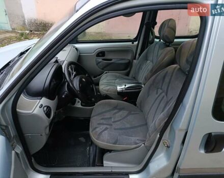 Серый Рено Кенгу, объемом двигателя 1.5 л и пробегом 246 тыс. км за 3350 $, фото 15 на Automoto.ua