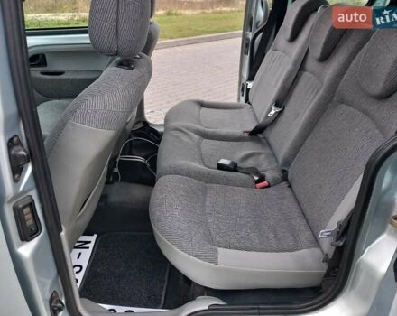 Серый Рено Кенгу, объемом двигателя 1.2 л и пробегом 207 тыс. км за 4700 $, фото 26 на Automoto.ua