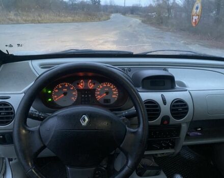 Серый Рено Кенгу, объемом двигателя 1.5 л и пробегом 250 тыс. км за 1900 $, фото 12 на Automoto.ua