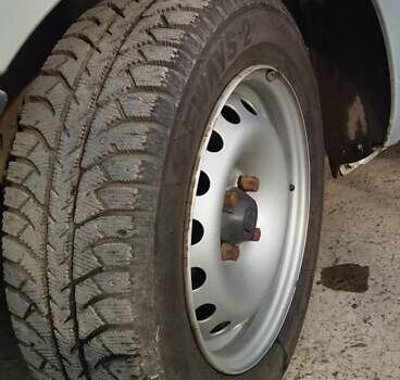 Серый Рено Кенгу, объемом двигателя 1.15 л и пробегом 197 тыс. км за 3000 $, фото 5 на Automoto.ua