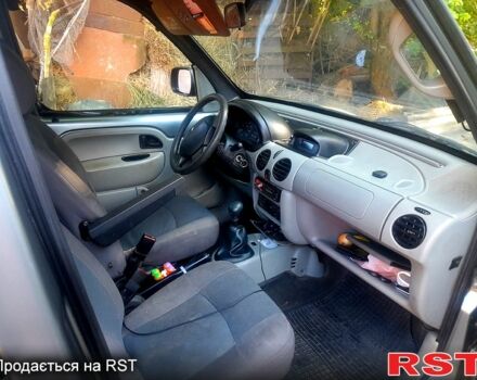 Серый Рено Кенгу, объемом двигателя 1.5 л и пробегом 500 тыс. км за 3200 $, фото 3 на Automoto.ua