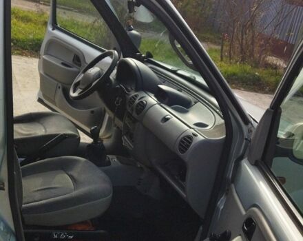 Серый Рено Кенгу, объемом двигателя 1 л и пробегом 197 тыс. км за 3000 $, фото 12 на Automoto.ua