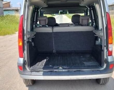 Серый Рено Кенгу, объемом двигателя 1.6 л и пробегом 191 тыс. км за 5200 $, фото 4 на Automoto.ua