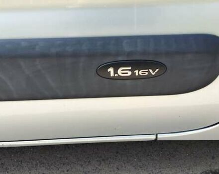 Серый Рено Кенгу, объемом двигателя 1.6 л и пробегом 191 тыс. км за 5200 $, фото 7 на Automoto.ua