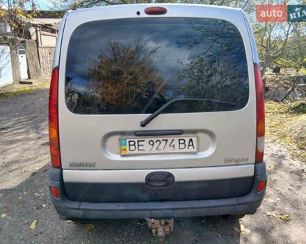 Серый Рено Кенгу, объемом двигателя 1.5 л и пробегом 306 тыс. км за 2700 $, фото 3 на Automoto.ua