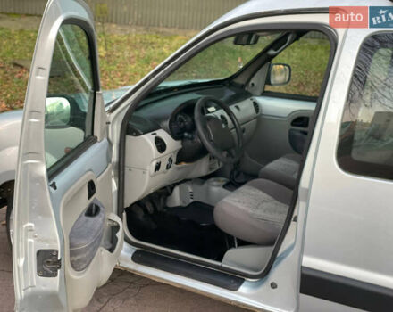 Серый Рено Кенгу, объемом двигателя 1.46 л и пробегом 289 тыс. км за 3999 $, фото 18 на Automoto.ua