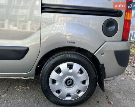 Сірий Рено Кєнгу, об'ємом двигуна 1.46 л та пробігом 384 тис. км за 3850 $, фото 26 на Automoto.ua