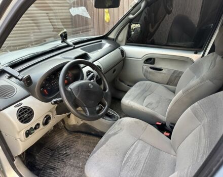 Сірий Рено Кєнгу, об'ємом двигуна 1.6 л та пробігом 146 тис. км за 5350 $, фото 4 на Automoto.ua