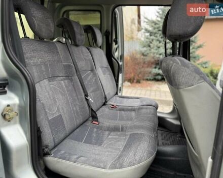 Сірий Рено Кєнгу, об'ємом двигуна 1.5 л та пробігом 275 тис. км за 3999 $, фото 31 на Automoto.ua