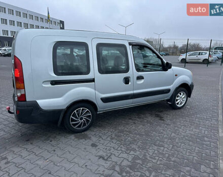 Сірий Рено Кєнгу, об'ємом двигуна 1.5 л та пробігом 230 тис. км за 4400 $, фото 9 на Automoto.ua