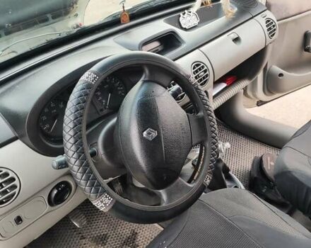 Серый Рено Кенгу, объемом двигателя 1.5 л и пробегом 244 тыс. км за 4500 $, фото 7 на Automoto.ua