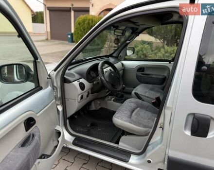 Сірий Рено Кєнгу, об'ємом двигуна 1.5 л та пробігом 275 тис. км за 3999 $, фото 22 на Automoto.ua