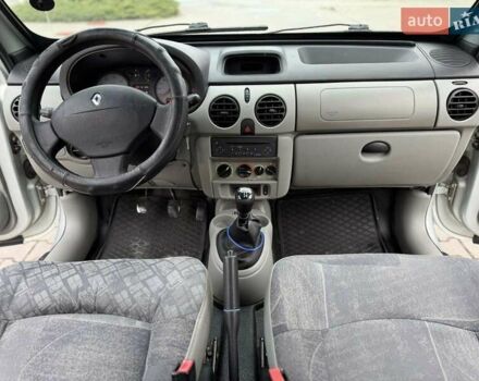 Сірий Рено Кєнгу, об'ємом двигуна 1.5 л та пробігом 275 тис. км за 3999 $, фото 29 на Automoto.ua