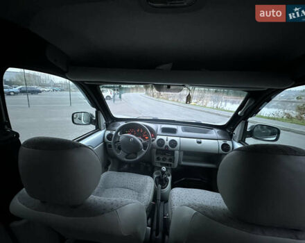 Сірий Рено Кєнгу, об'ємом двигуна 1.5 л та пробігом 230 тис. км за 4400 $, фото 15 на Automoto.ua