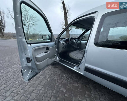 Сірий Рено Кєнгу, об'ємом двигуна 1.5 л та пробігом 230 тис. км за 4400 $, фото 19 на Automoto.ua