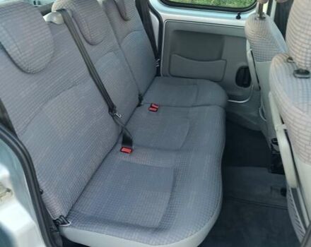 Серый Рено Кенгу, объемом двигателя 1.6 л и пробегом 221 тыс. км за 5600 $, фото 18 на Automoto.ua