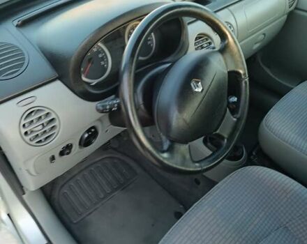 Серый Рено Кенгу, объемом двигателя 1.6 л и пробегом 221 тыс. км за 5600 $, фото 32 на Automoto.ua