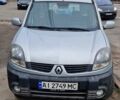 Серый Рено Кенгу, объемом двигателя 1.6 л и пробегом 300 тыс. км за 4500 $, фото 1 на Automoto.ua