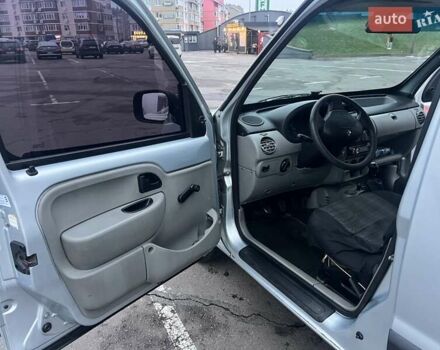 Серый Рено Кенгу, объемом двигателя 1.39 л и пробегом 386 тыс. км за 3900 $, фото 6 на Automoto.ua