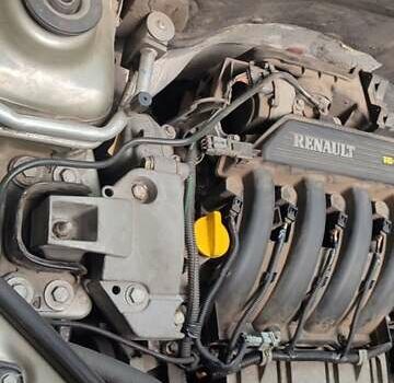 Серый Рено Кенгу, объемом двигателя 1.6 л и пробегом 200 тыс. км за 7800 $, фото 9 на Automoto.ua