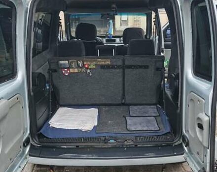 Серый Рено Кенгу, объемом двигателя 1.4 л и пробегом 312 тыс. км за 4700 $, фото 11 на Automoto.ua