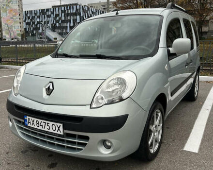 Серый Рено Кенгу, объемом двигателя 1.6 л и пробегом 172 тыс. км за 7300 $, фото 1 на Automoto.ua