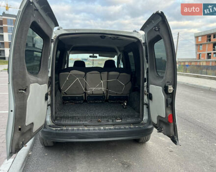 Сірий Рено Кєнгу, об'ємом двигуна 1.5 л та пробігом 242 тис. км за 5499 $, фото 32 на Automoto.ua