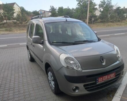 Сірий Рено Кєнгу, об'ємом двигуна 1.5 л та пробігом 3 тис. км за 7800 $, фото 2 на Automoto.ua