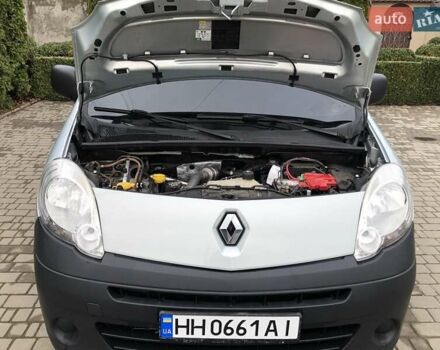 Серый Рено Кенгу, объемом двигателя 1.5 л и пробегом 241 тыс. км за 7600 $, фото 9 на Automoto.ua