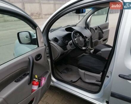 Серый Рено Кенгу, объемом двигателя 1.46 л и пробегом 365 тыс. км за 6300 $, фото 10 на Automoto.ua