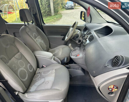 Серый Рено Кенгу, объемом двигателя 1.5 л и пробегом 237 тыс. км за 7350 $, фото 11 на Automoto.ua