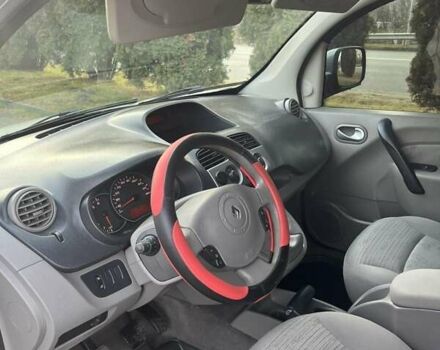 Серый Рено Кенгу, объемом двигателя 1.46 л и пробегом 245 тыс. км за 6250 $, фото 37 на Automoto.ua