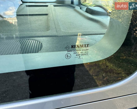 Серый Рено Кенгу, объемом двигателя 1.5 л и пробегом 237 тыс. км за 7350 $, фото 23 на Automoto.ua