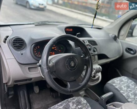 Сірий Рено Кєнгу, об'ємом двигуна 1.5 л та пробігом 242 тис. км за 5499 $, фото 21 на Automoto.ua