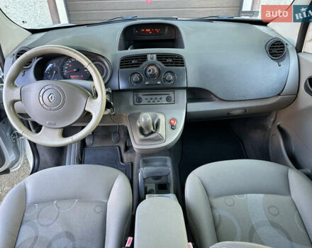 Серый Рено Кенгу, объемом двигателя 1.5 л и пробегом 237 тыс. км за 7350 $, фото 32 на Automoto.ua