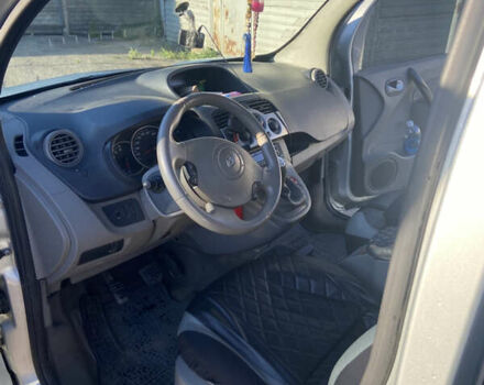 Серый Рено Кенгу, объемом двигателя 1.46 л и пробегом 320 тыс. км за 6500 $, фото 8 на Automoto.ua