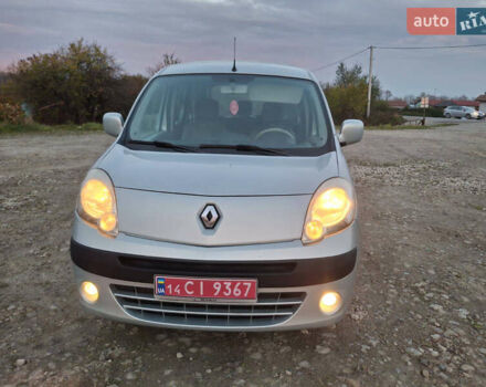 Серый Рено Кенгу, объемом двигателя 1.5 л и пробегом 237 тыс. км за 7350 $, фото 1 на Automoto.ua