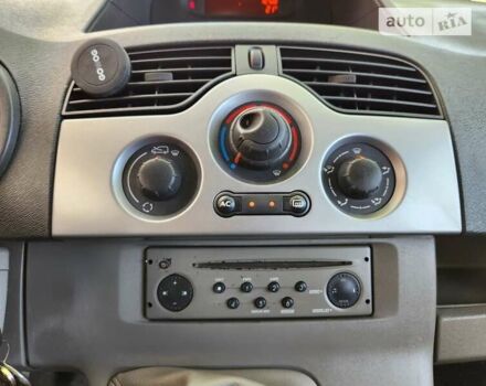 Сірий Рено Кєнгу, об'ємом двигуна 1.6 л та пробігом 237 тис. км за 6700 $, фото 27 на Automoto.ua