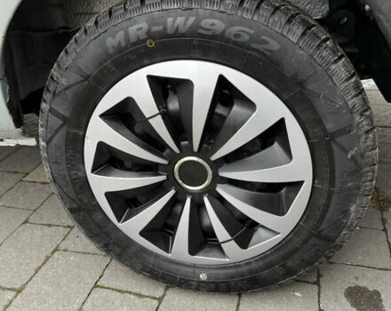 Серый Рено Кенгу, объемом двигателя 1.5 л и пробегом 290 тыс. км за 5400 $, фото 8 на Automoto.ua