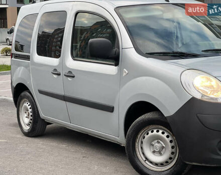 Сірий Рено Кєнгу, об'ємом двигуна 1.5 л та пробігом 242 тис. км за 5499 $, фото 8 на Automoto.ua