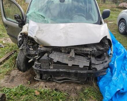 Серый Рено Кенгу, объемом двигателя 1.46 л и пробегом 252 тыс. км за 3500 $, фото 6 на Automoto.ua