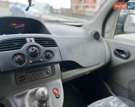 Сірий Рено Кєнгу, об'ємом двигуна 1.5 л та пробігом 242 тис. км за 5499 $, фото 22 на Automoto.ua