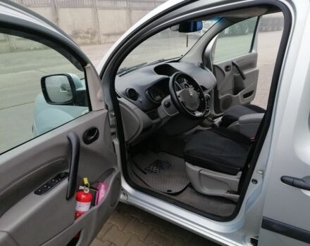 Серый Рено Кенгу, объемом двигателя 1.5 л и пробегом 364 тыс. км за 6300 $, фото 8 на Automoto.ua