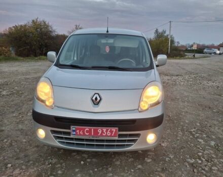 Серый Рено Кенгу, объемом двигателя 1.5 л и пробегом 237 тыс. км за 7350 $, фото 2 на Automoto.ua