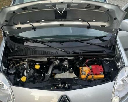 Серый Рено Кенгу, объемом двигателя 1.46 л и пробегом 245 тыс. км за 6250 $, фото 25 на Automoto.ua