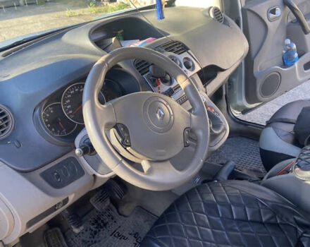 Серый Рено Кенгу, объемом двигателя 1.46 л и пробегом 320 тыс. км за 6500 $, фото 11 на Automoto.ua