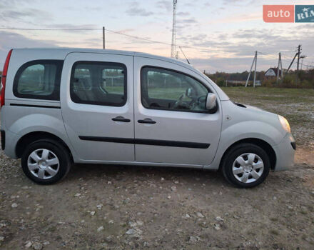 Серый Рено Кенгу, объемом двигателя 1.5 л и пробегом 237 тыс. км за 7350 $, фото 3 на Automoto.ua